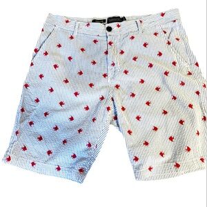 Men’s seersucker Embroidered Fish Motif shorts Size 34
